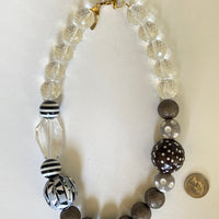 Abstract Queen Mum Choker Necklace