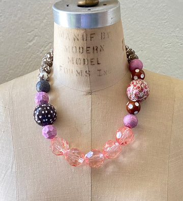 Queen Mum Boardwalk Choker Necklace