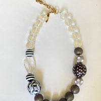 Abstract Queen Mum Choker Necklace