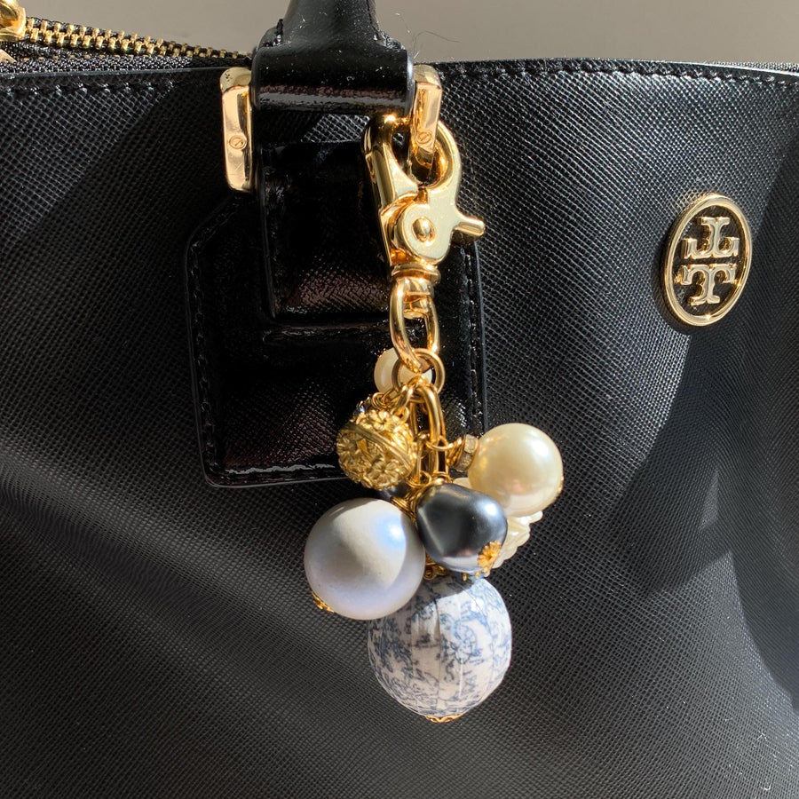 Frosty Purse Charm