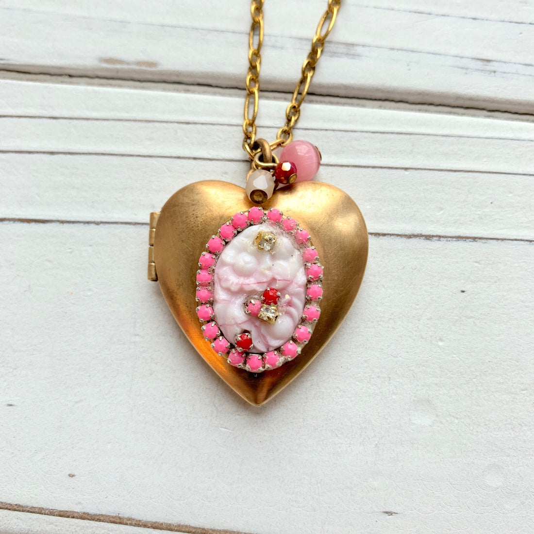 Gold heart locket necklace. Valentine&